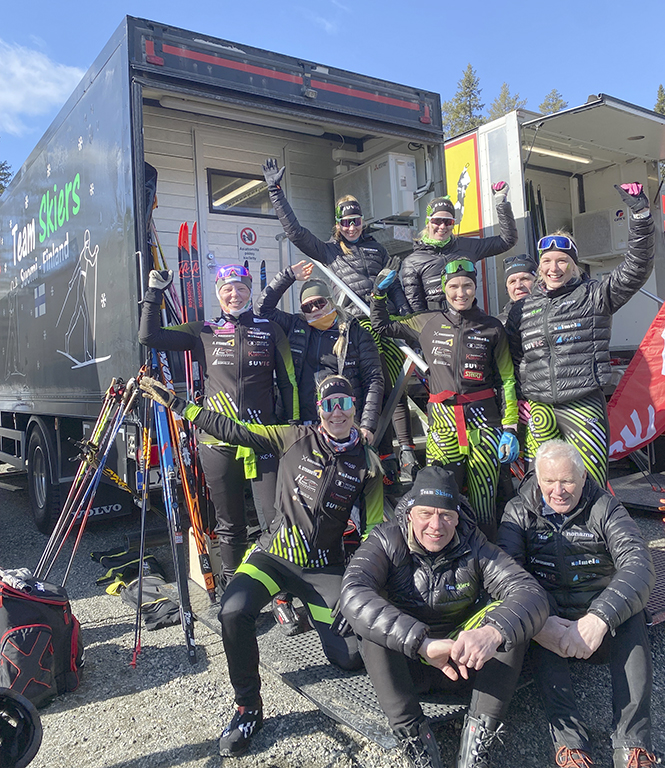 Sieviläinen urheiluseura Team Skiers avasi kilpailukauden Vuokatissa 1.-2.11. järjestetyssä Hiihdon Suomen Cupissa